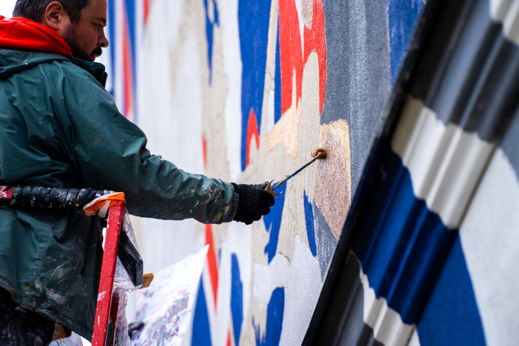 Wstęga Kociewia - Mural na ulicy Waskiej w Tczewie fot P Janicki Whitedron4