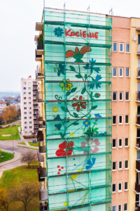 Wstęga Kociewia - Powstaje mural inspirowany haftem kociewskim FOT P Janicki WHITEDRON 5